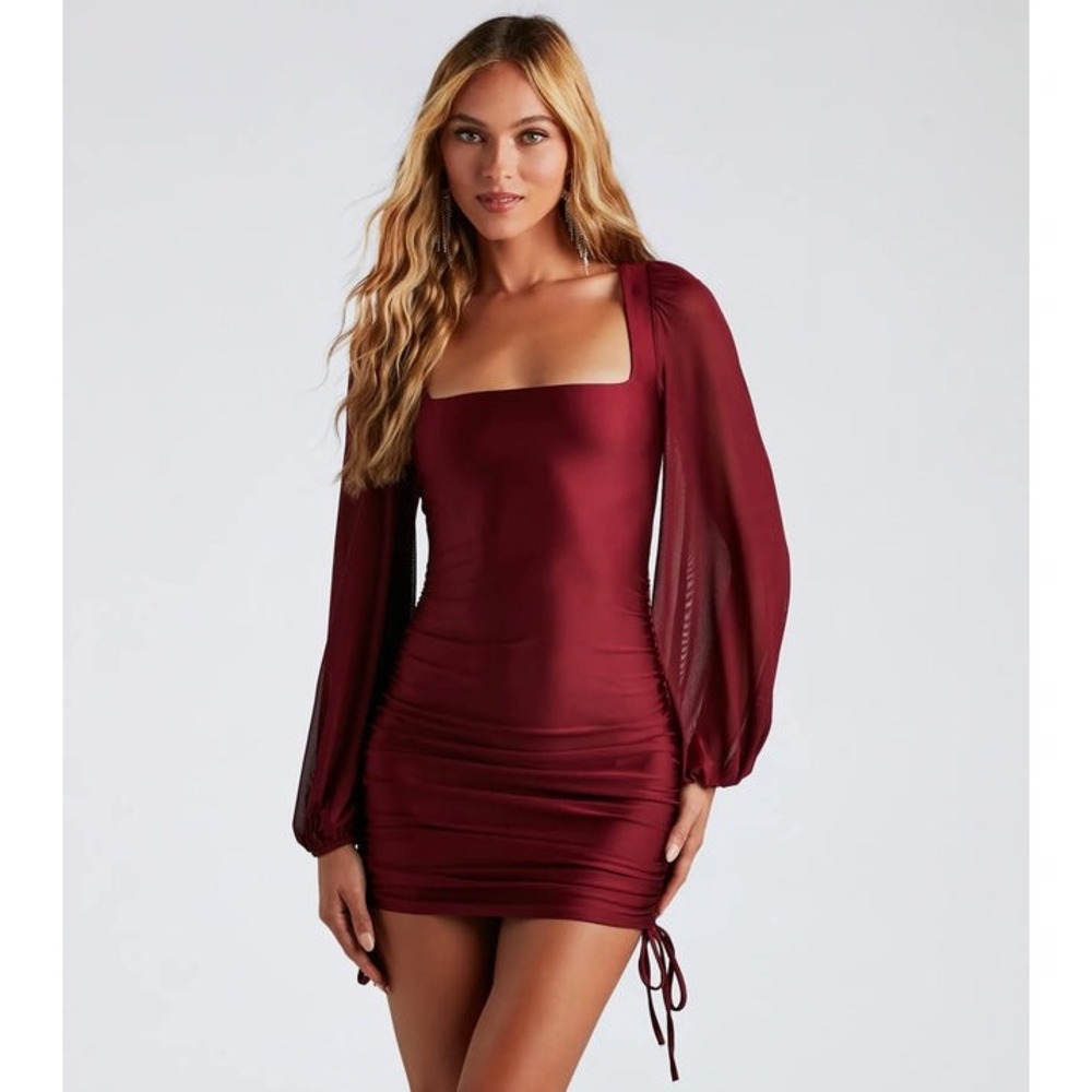 Windsor‎ Burgundy Square Neck Long Sleeve Ruched Drawstring Bodycon Mini Dress M